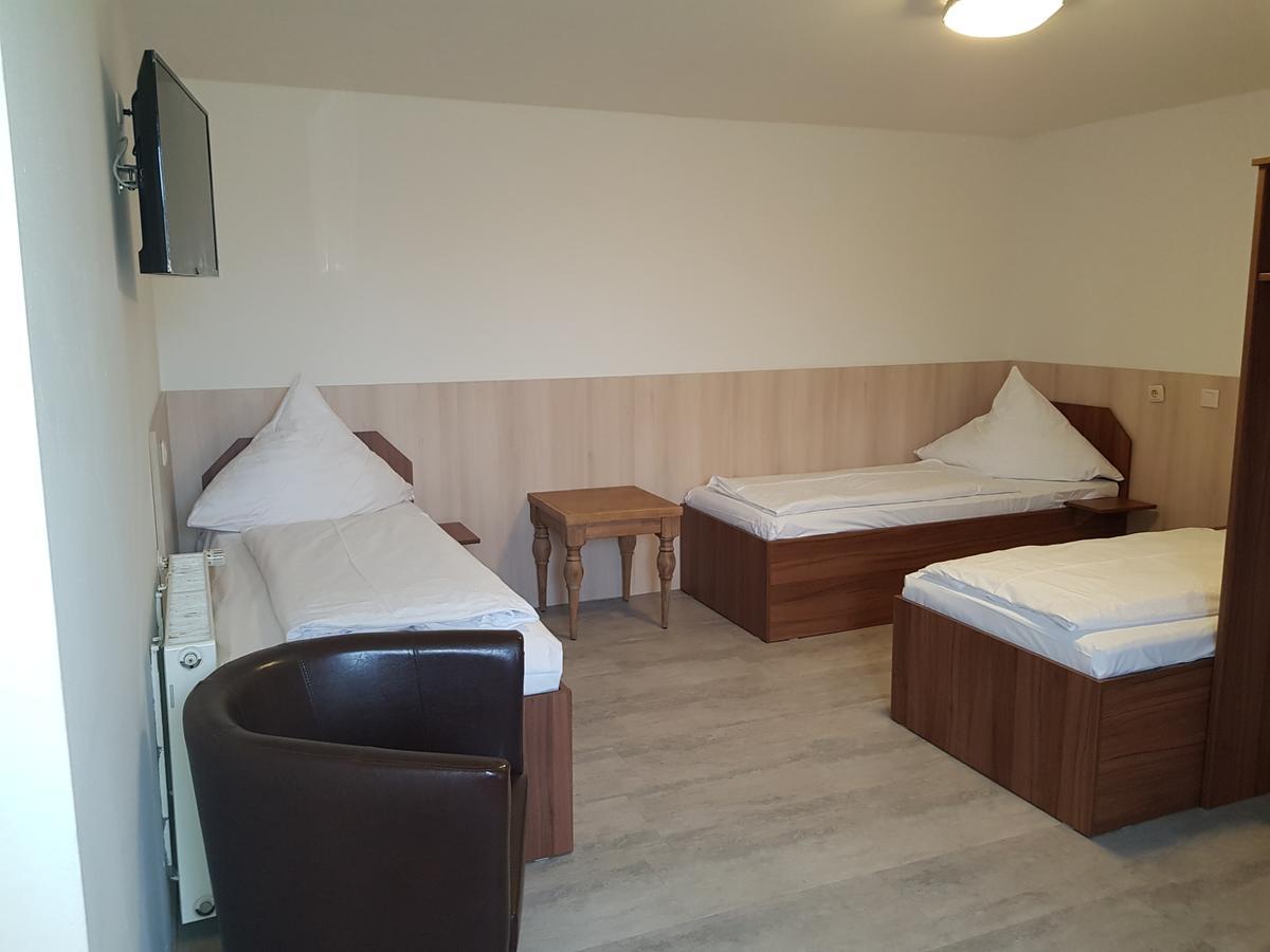 Pension Im Bett Nuremberg Exterior photo